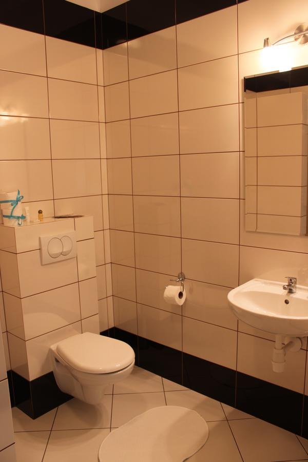 Hotel Gosciniec Legenda à Wyszogrod Extérieur photo